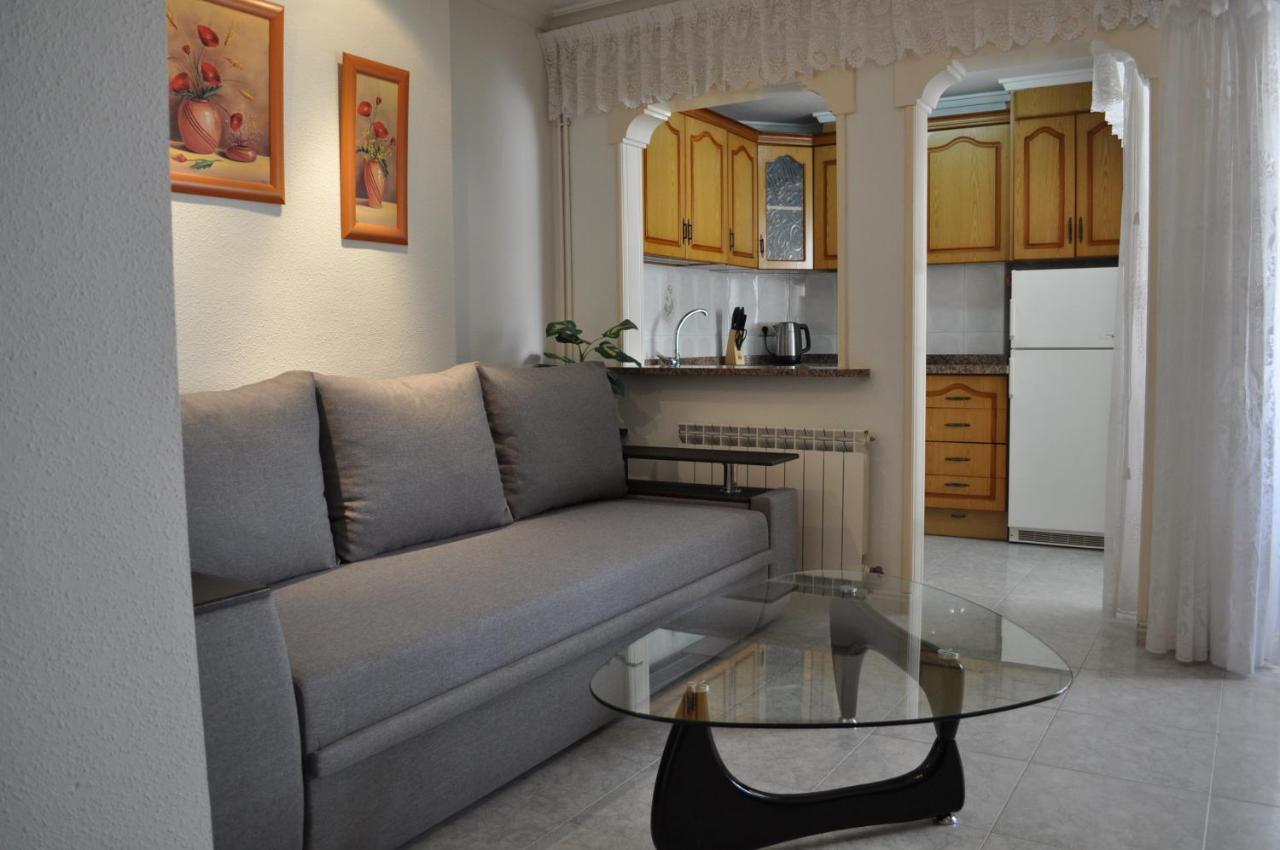 Residencial Albatro II Lägenhet Torrevieja Exteriör bild